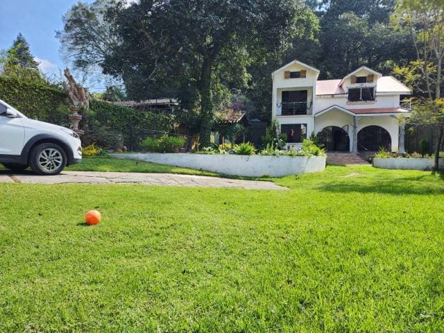 Casa en Renta Carretera Antigua Guatemala, con Jardín — foto 3