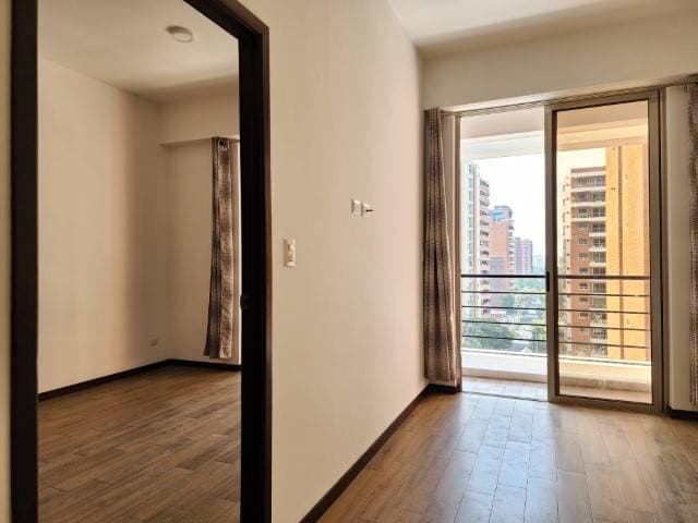 Apartamento en Renta Zona 14 Las Américas — foto 4