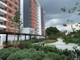 RENTO APARTAMENTO PARA ESTRENAR Z.13 EDIFICIO SEGHERIA