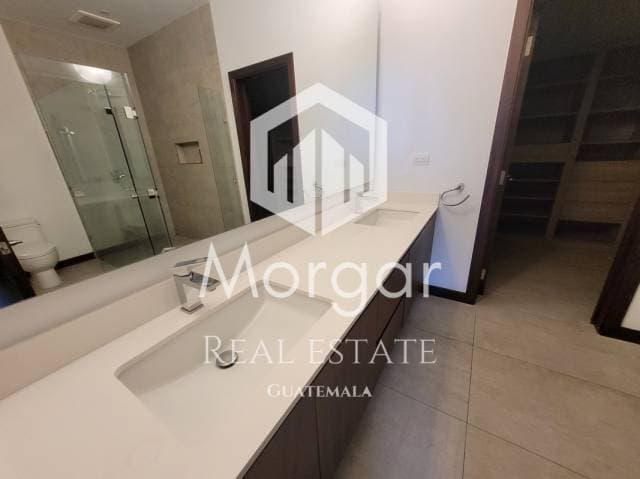 Apartamento en zona 16 de 2 dormitorios en alquiler — foto 8