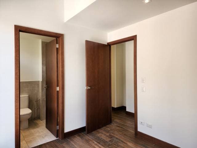 Apartamento Lujoso en Venta Zona 14 Ciudad Guatemala — foto 13