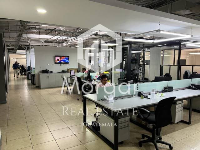 Oficina en zona 13 de 800 mts en alquiler — foto 2
