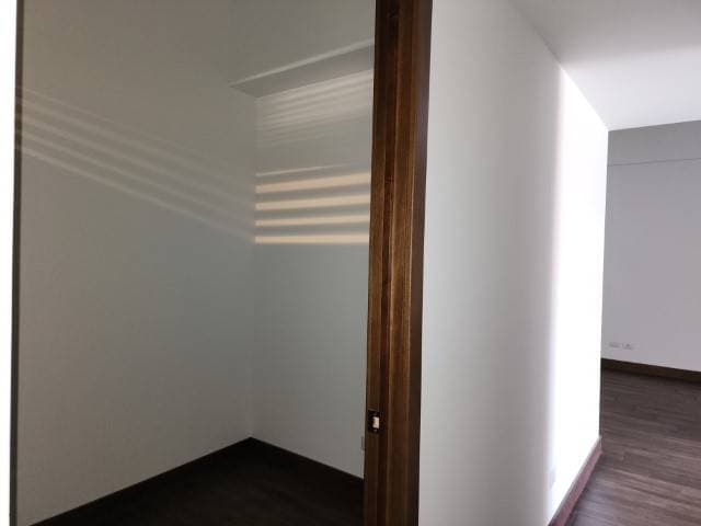 Apartamento en Venta Zona 14 ceca de La Cañada — foto 8