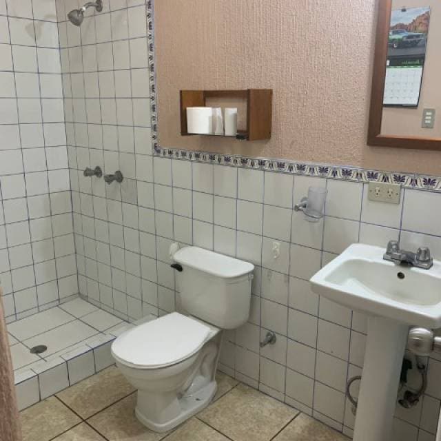 Apartamento Tipo Estudio Amueblado en Zona 9 — foto 5