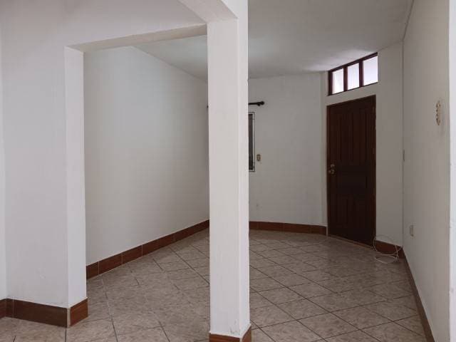 Casa en Renta Lomas de San Jacinto, Zona 10 de Mixco — foto 4