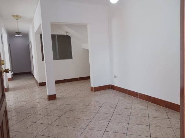 Casa en Renta Lomas de San Jacinto, Zona 10 de Mixco — foto 5