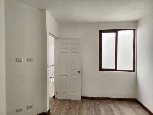 Casa en Venta Puerta de Hierro Zona 16 Guatemala — foto 10
