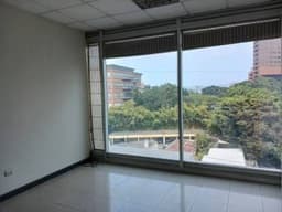 Oficina para Clínica en Renta Zona 10 Sixtino 2