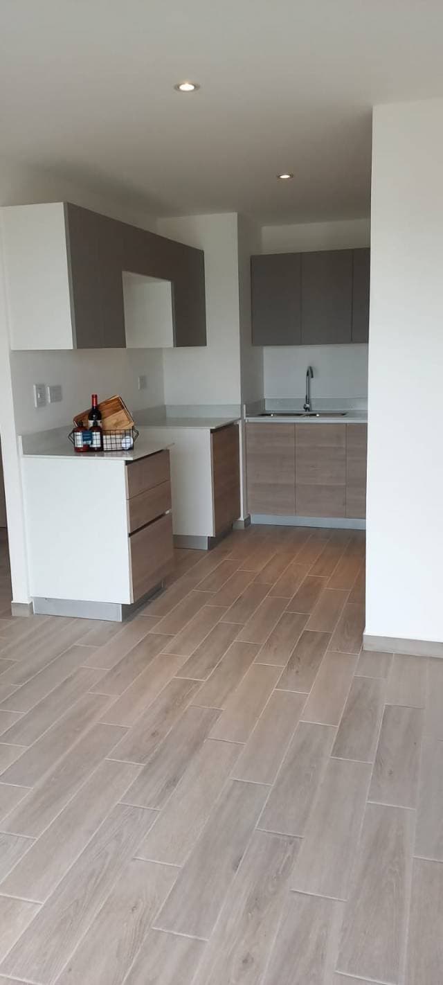 Renta de apartamento nuevo zona 10 — foto 3