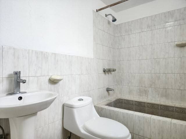 Casa en Venta en Condominio sobre Bulevar San Cristóbal — foto 10