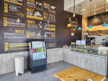 Local para Restaurante Plaza Comercial San José Pinula — foto 1