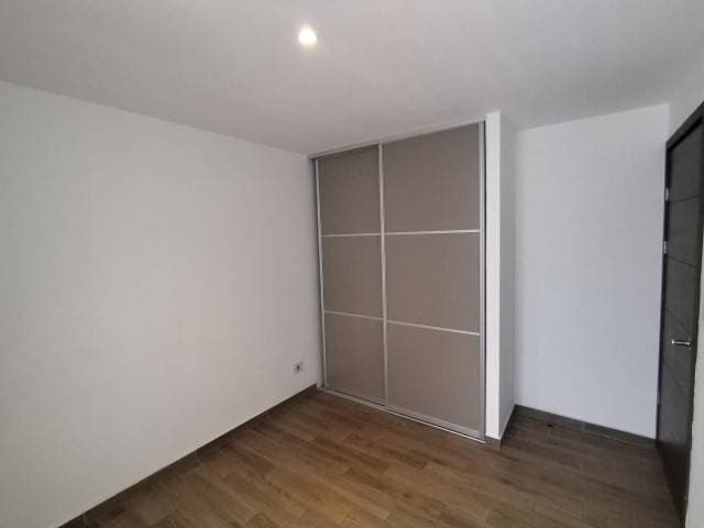 Apartamento en Renta Zona 10 cerca de Los Próceres — foto 7