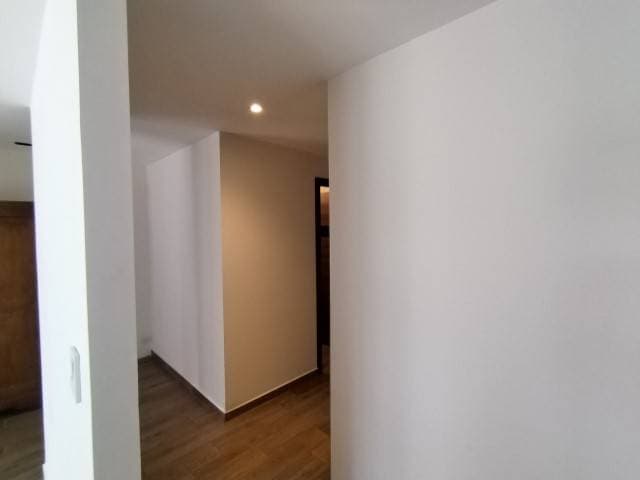 Oficina en Renta Zona 10 cerca de Bulevar Los Próceres — foto 8