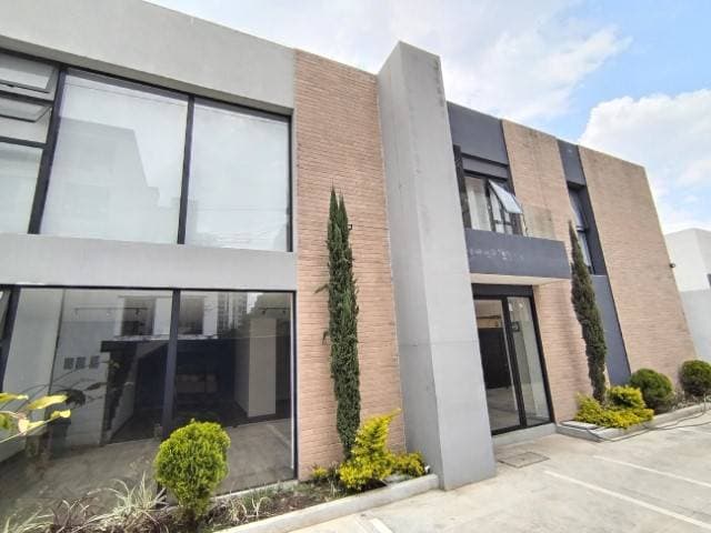 Oficina en Renta Zona 10 cerca de Bulevar Los Próceres — foto 13