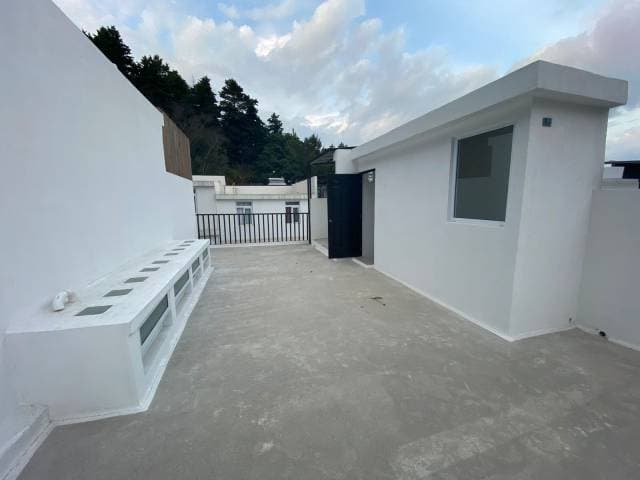 En alquiler hermosa casa de tres niveles — foto 7