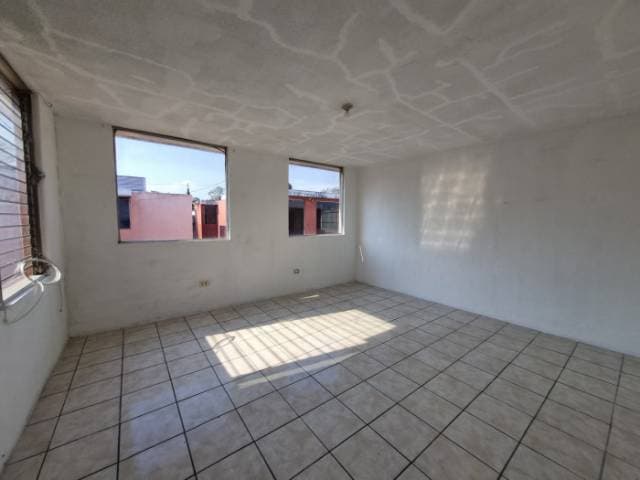 RENTO CASA AMPLIA EN SECTOR DE BALCONES V — foto 6