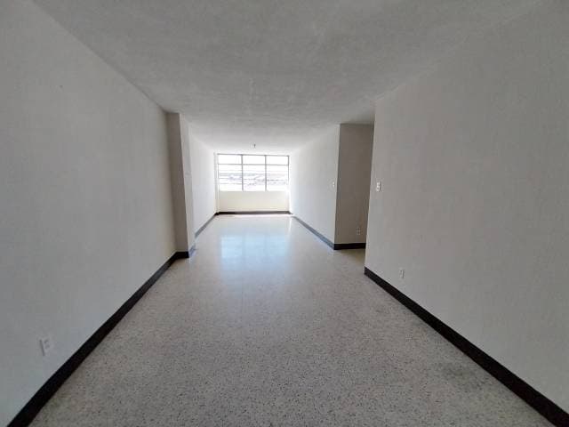 Apartamento en renta zona 9. — foto 1