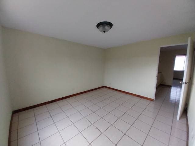 CASA EN ALQUILER JARDINES PROVIDENCIA — foto 4