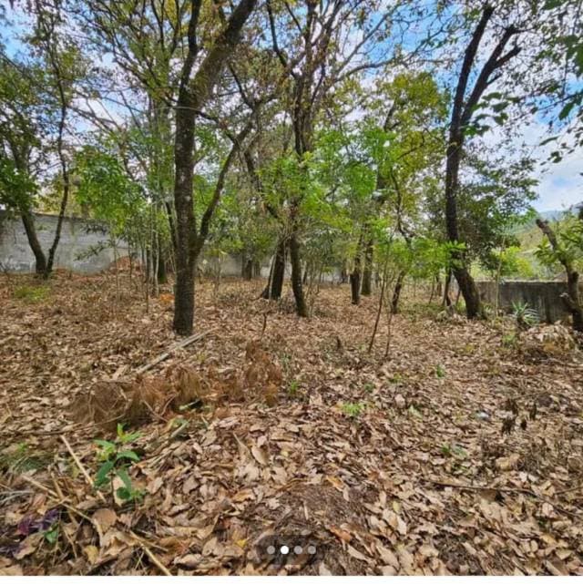Terreno semi plano 1417 m2 zona 6 Mixco — foto 2