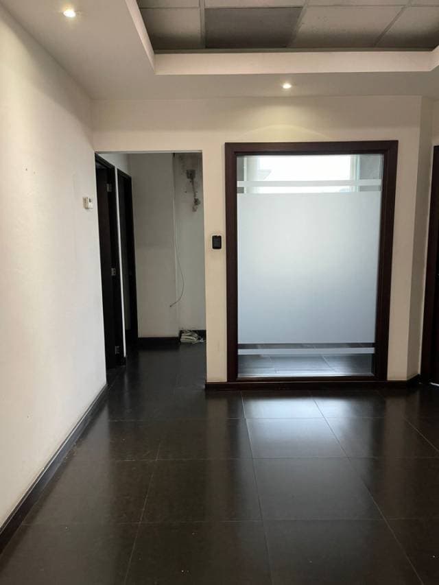 Oficina en renta en Zona 10 — foto 8