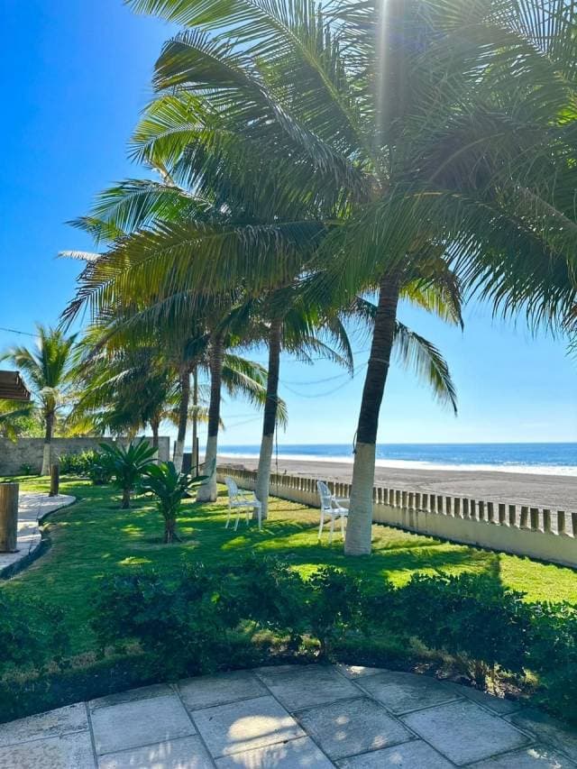 VENDO HERMOSA CASA EN HAWAII, MONTERRICO — foto 2