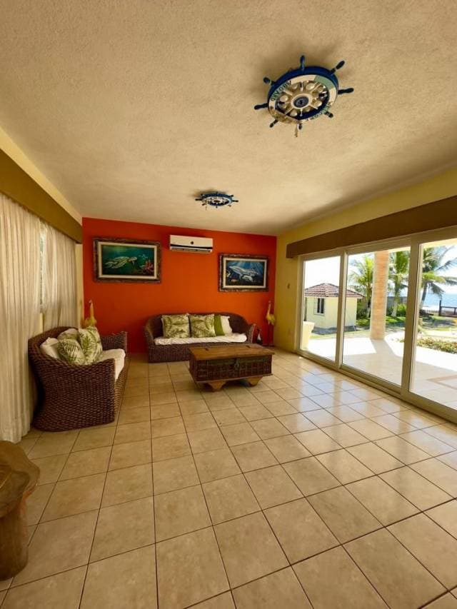VENDO HERMOSA CASA EN HAWAII, MONTERRICO — foto 6