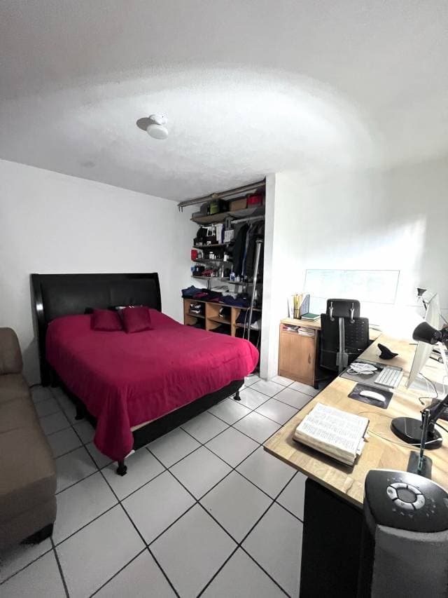 VENDO CASA EN JARDINES DE LA ASUNCION — foto 4