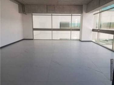 Rento Oficina nueva en zona 10 — foto 1