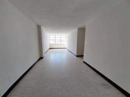 Apartamento en renta zona 9.