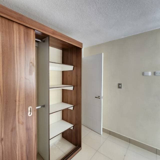 Apartamento con Balcón en Renta Villa Los Alamos — foto 4