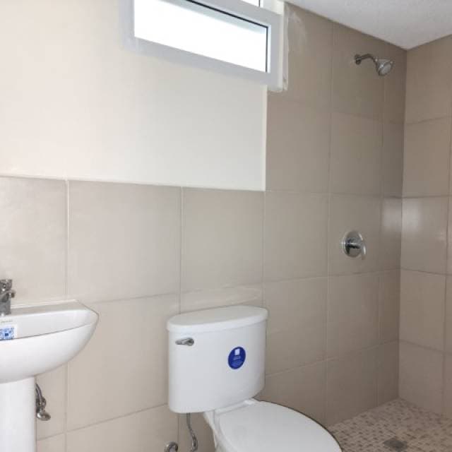 Apartamento con Balcón en Renta Villa Los Alamos — foto 8