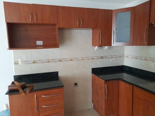 Apartamento en Renta Jardines de La Floresta con Balcón — foto 5