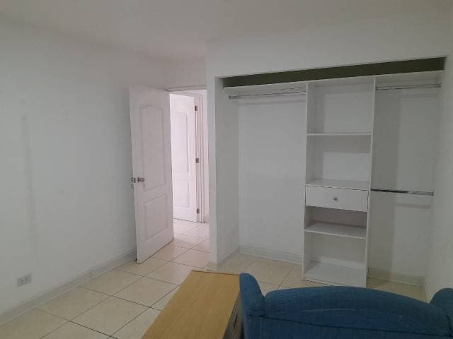 Apartamento en Renta Jardines de La Floresta con Balcón — foto 8