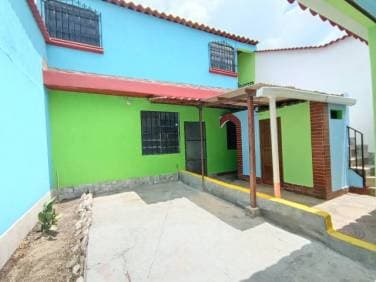 CASA EN VENTA RENTA CERCA DE SANTA CLARA VILLA NUEVA — foto 1
