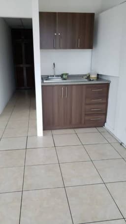 Oficina en renta en zona 9