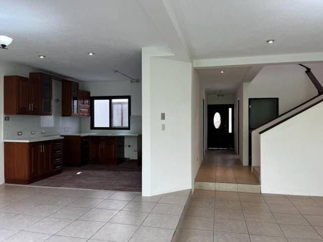 VENDO CASA EN HACIENDA REAL ZONA 16 — foto 4