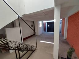 RENTO BODEGA EN ZONA 8 AVENIDA LA CASTELLANA