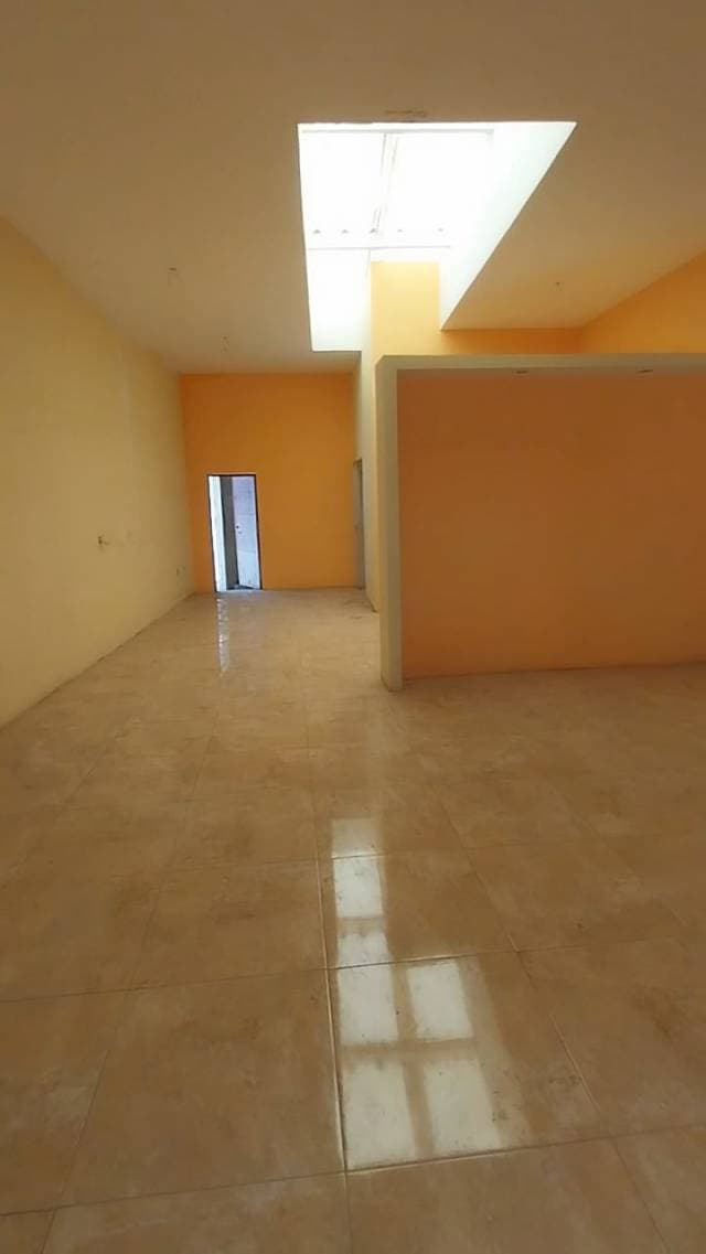 RENTO BODEGA DE 1200m2 EN SAN MIGUEL PETAPA — foto 5
