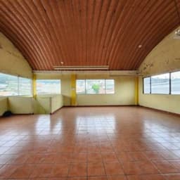 Ofi-Bodega en Renta San Cristóbal con Energía Trifasica