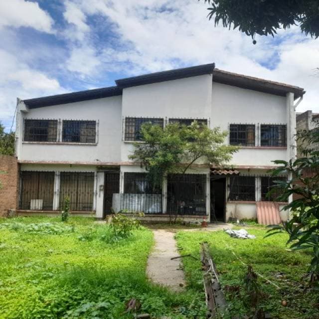 Casa en Venta para Uso Comercial Calzada Aguilar Batres — foto 15