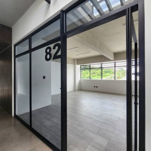 Oficina en Venta Internaranjo Empresarial, Zona 4 Mixco — foto 12