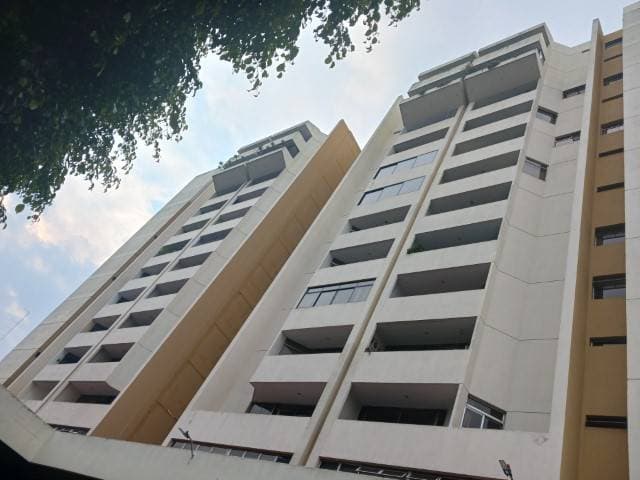 Apartamento Amueblado en Renta Edificio Avenida Zona 10 — foto 12
