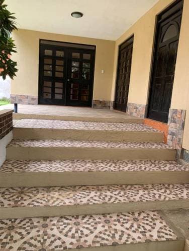 EN VENTA- Amplia casa en Labor de Castilla, Mixco — foto 1