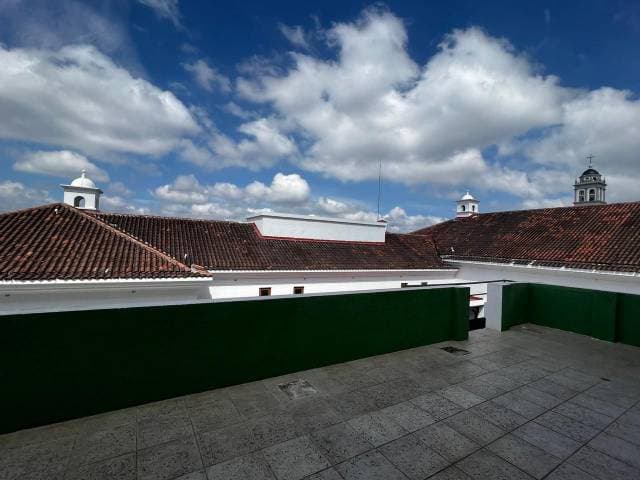 RENTO OFICINA EN CIUDAD CAYALA — foto 3