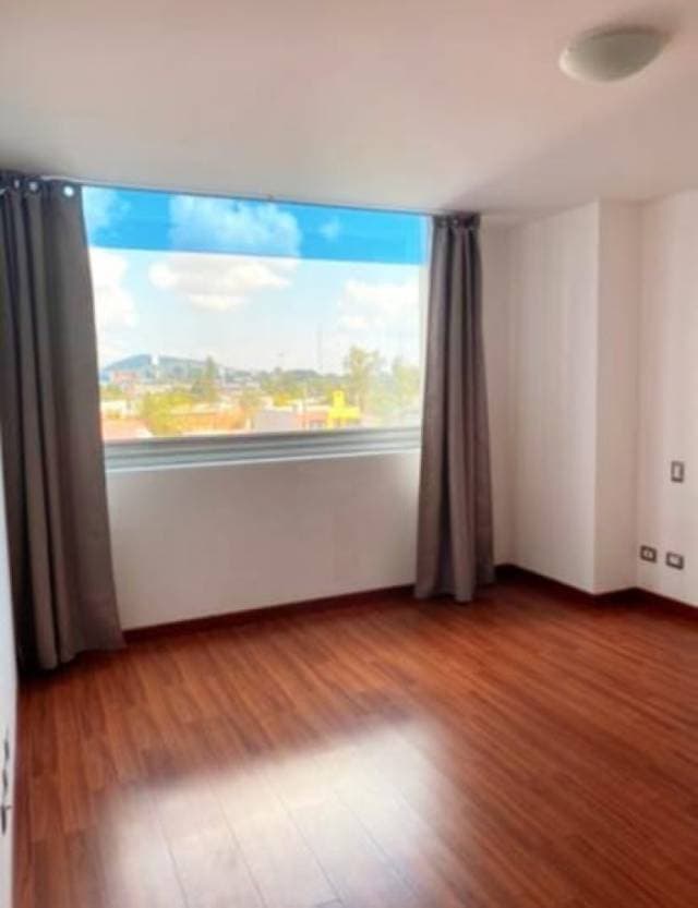 Las Gemas Zona 11, Exclusivo Apartamento en Venta — foto 6