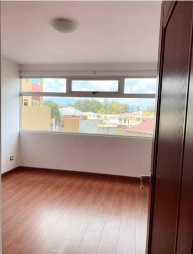 Las Gemas Zona 11, Exclusivo Apartamento en Venta — foto 12