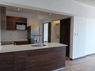 Apartamento en Renta Zona 12 Edificio Torres Pamplona — foto 1