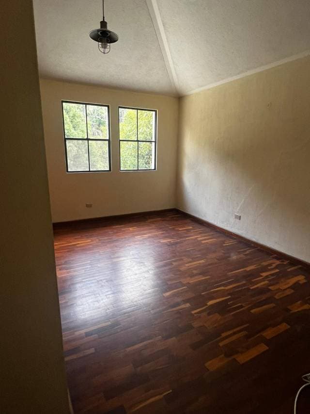 RENTO CASA EN CONDOMINIO LAS CUMBRES — foto 7
