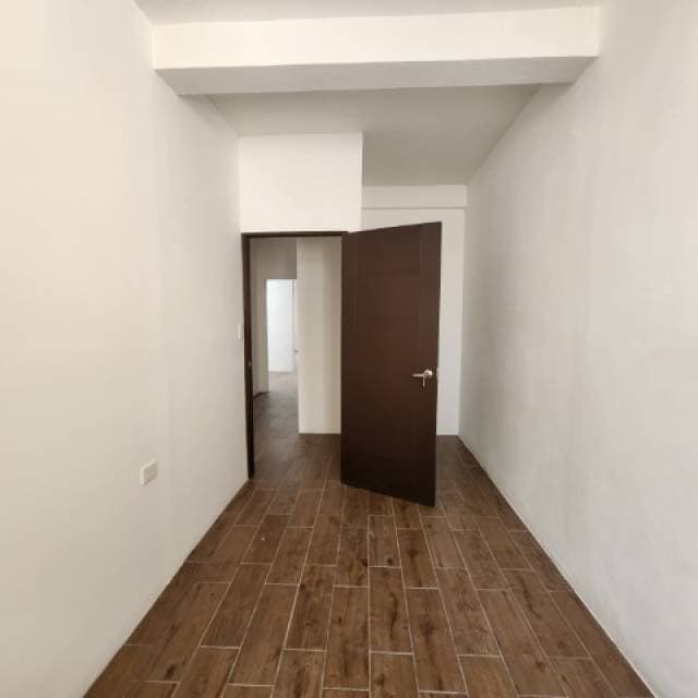 Apartamento en Renta en Pinares de San Cristóbal Mixco — foto 15