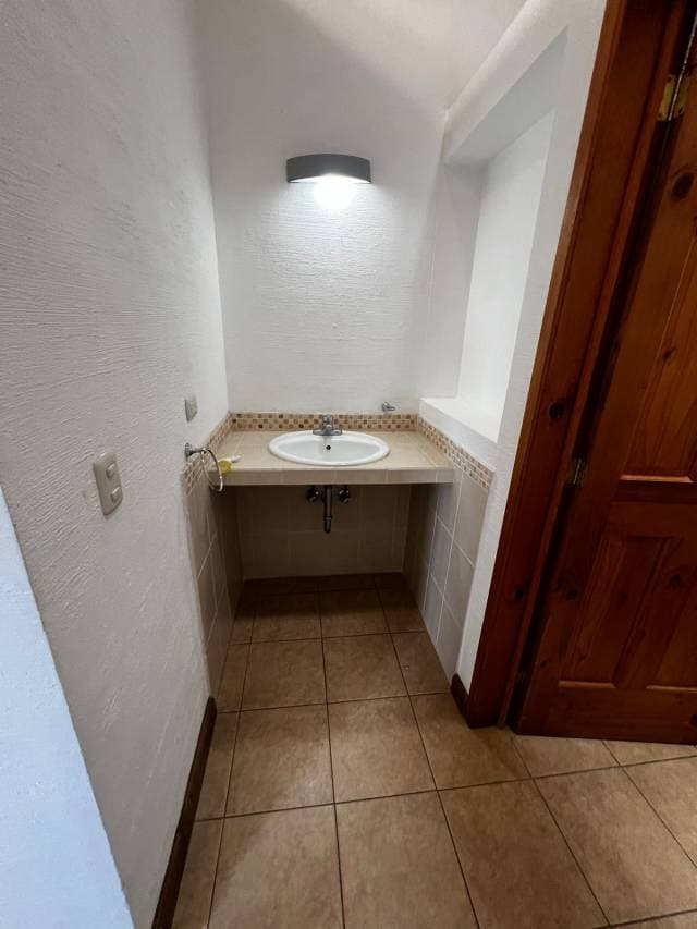 RENTO CASA EN ZONA 16 — foto 7